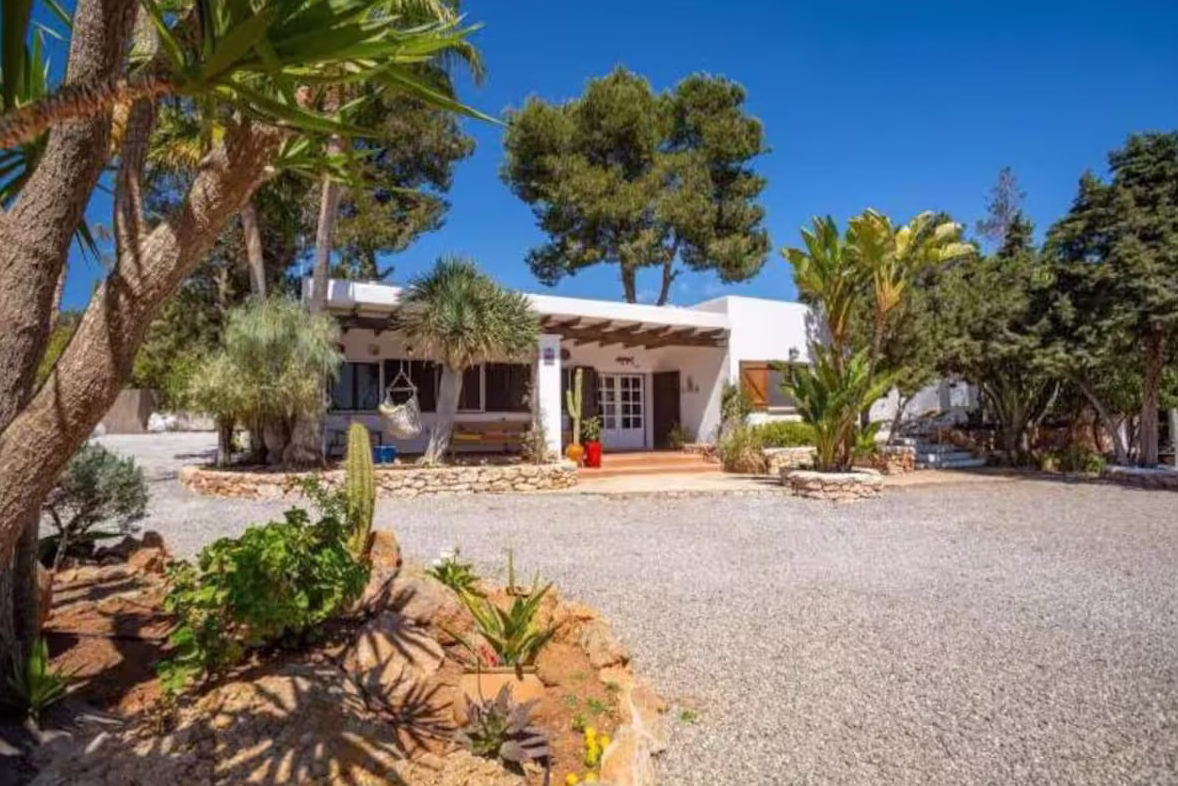 28605313-67ee-49a5-a8f1-0fb84b948993 (1)